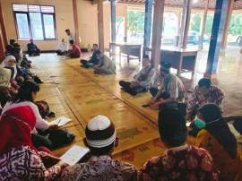 Rapat Koordinasi Persiapan Penyaluran Bantuan dan Buka Bersama Pamong 