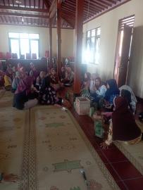 Pertemuan Rutin Kader Posyandu Karangduwet Bahas Pendataan ODGJ dan Penyakit Menular